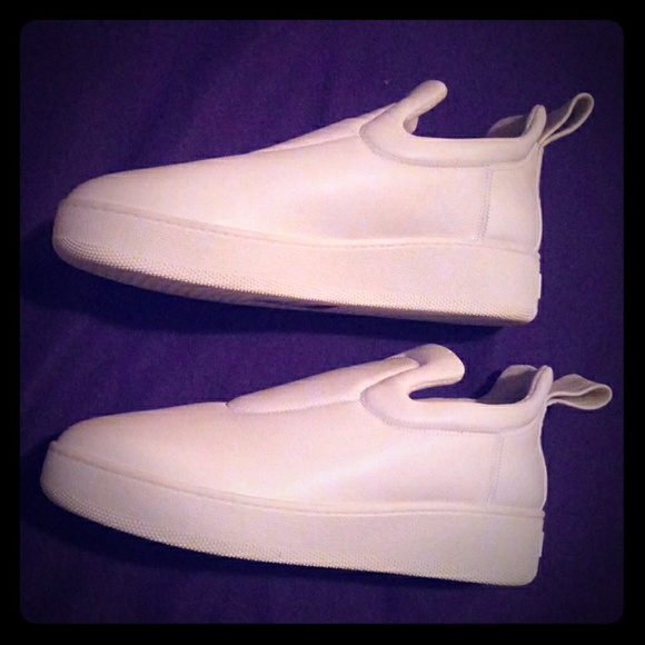 Celine Paris pull on Trainers - Picture 1 of 4